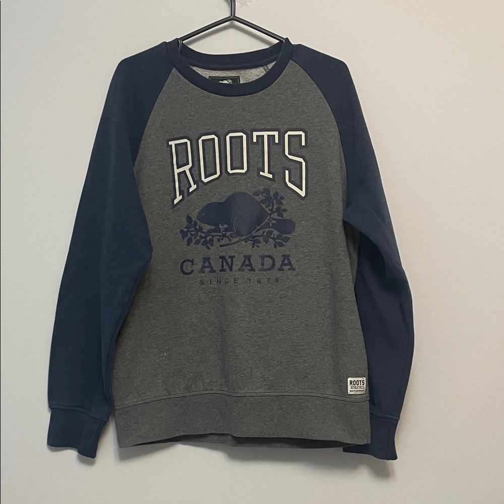 Roots Men's Charcoal and Navy Crewneck Sweater